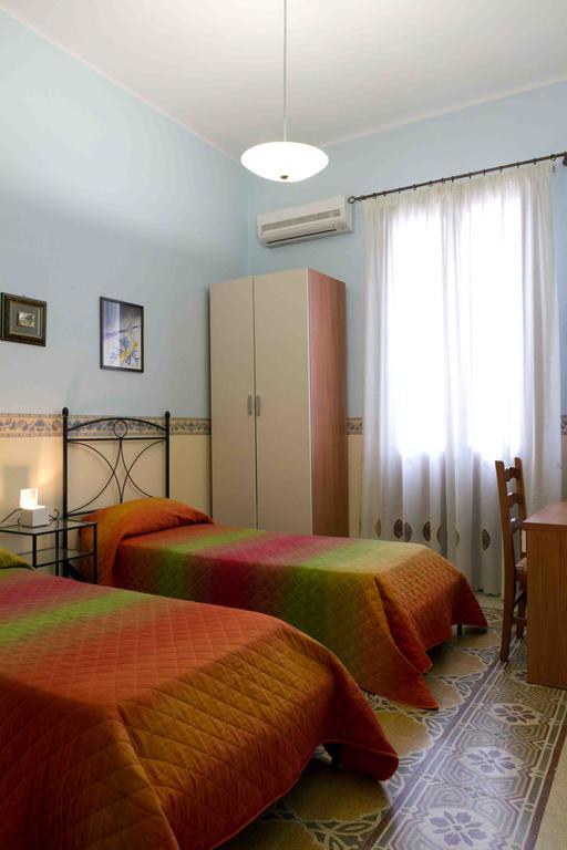 Casa Vacanza Albamarina Trapani Pokoj fotografie