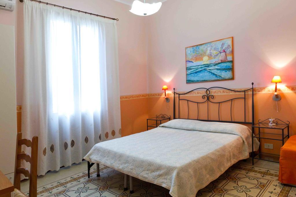 Casa Vacanza Albamarina Trapani Pokoj fotografie